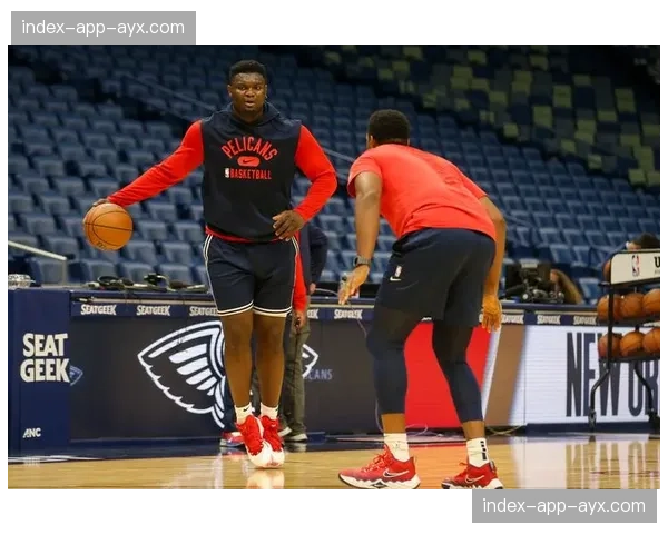 伤病阴影笼罩，专家担忧脚踝旧伤或影响拳王在比赛后半程的移动