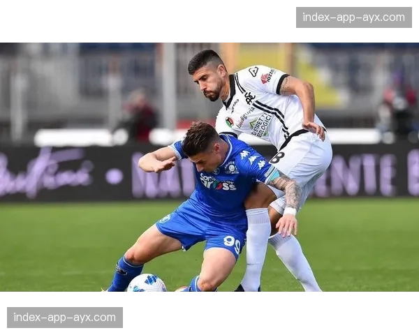 蒙扎1-1战平萨勒尼塔纳，两队均采用稳守反击策略，比赛场面胶着